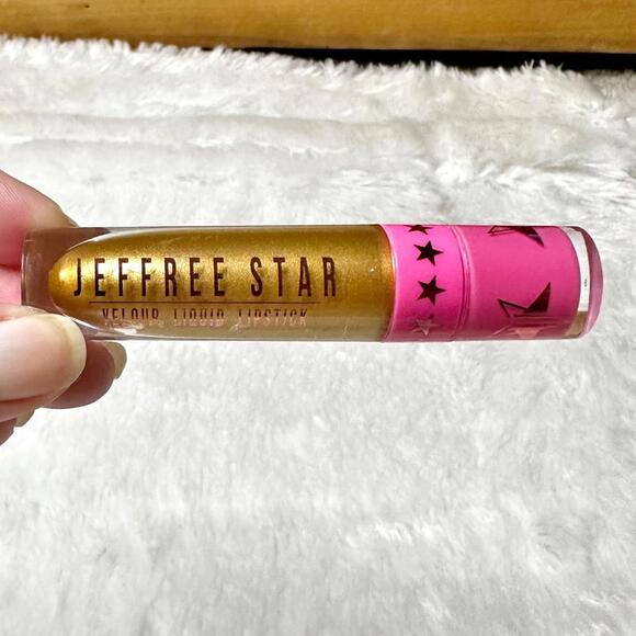 NIB Jeffree Star Rare First Class Velour Liquid Lipstick 5.6ml - Picture 4 of 11